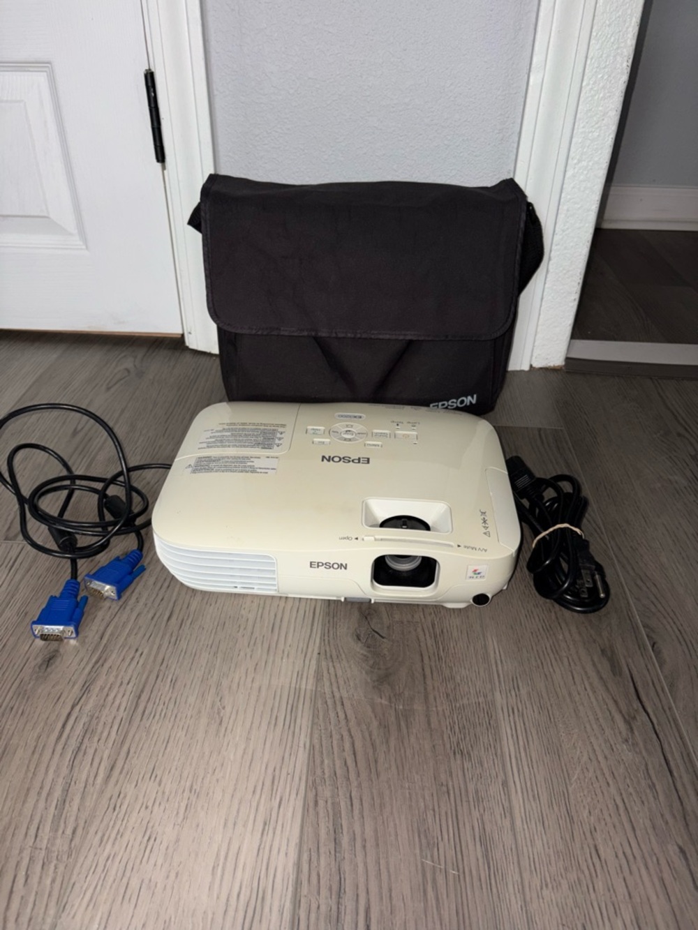 Epson White LCD Projector - Picture 3 of 3